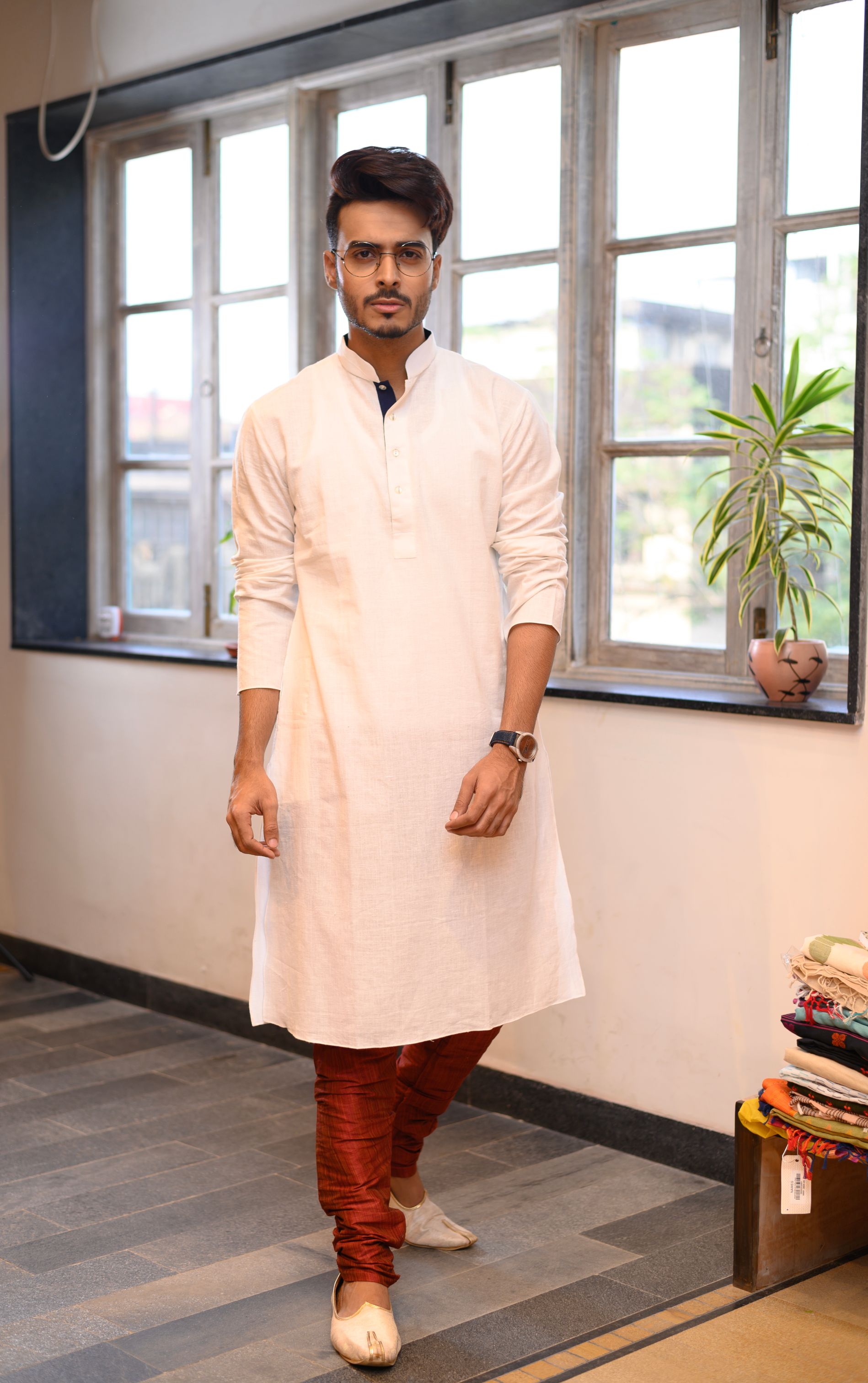 White Cotton Long Kurta - NamegStore