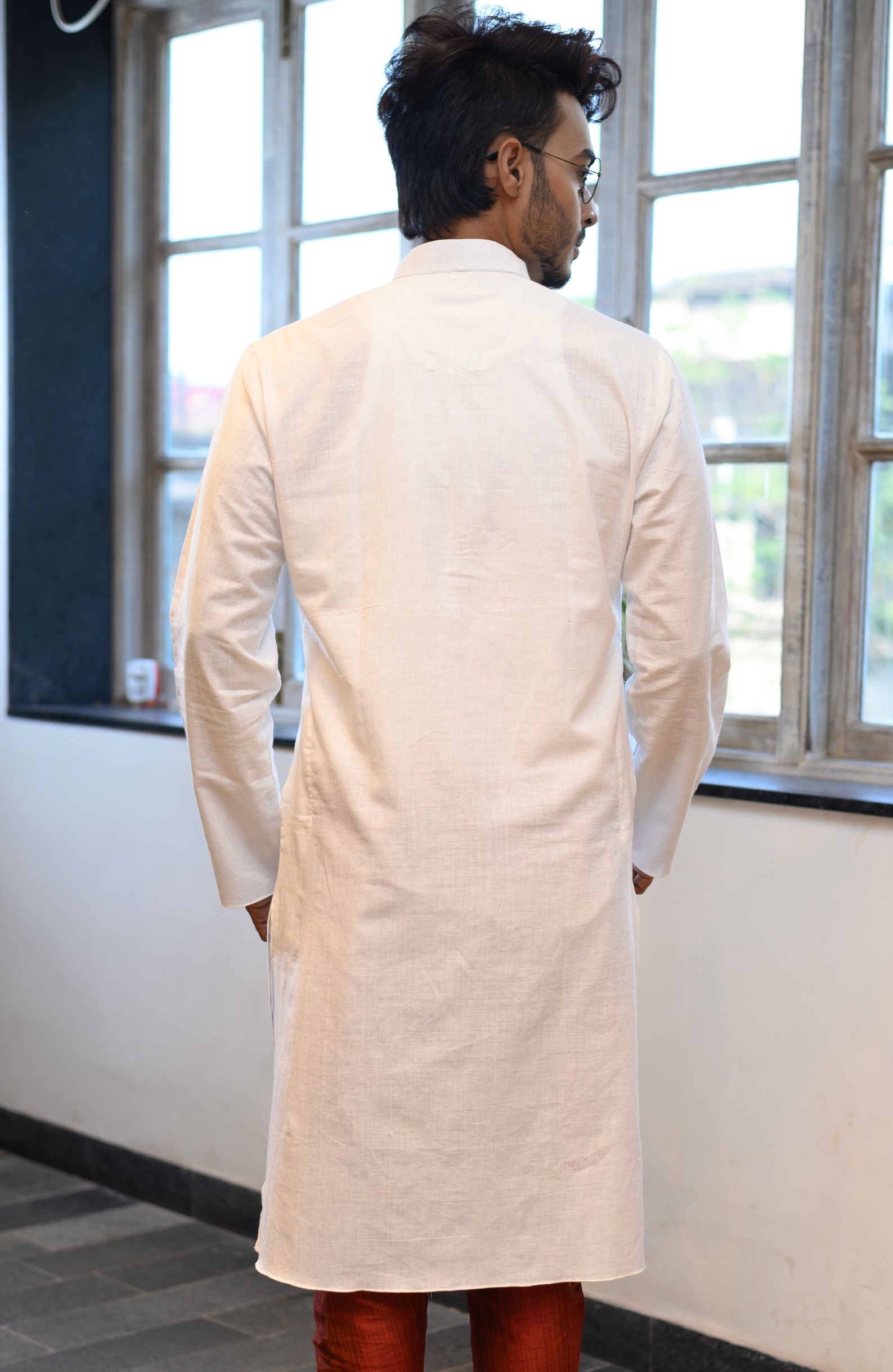 White Cotton Long Kurta - NamegStore