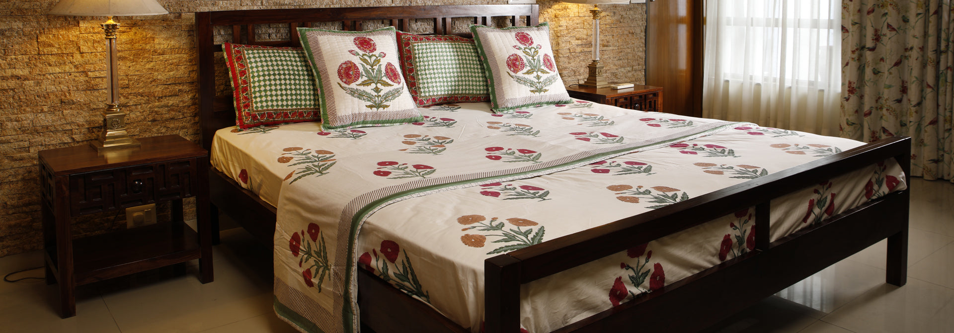 Bed Sheets & Bed Covers