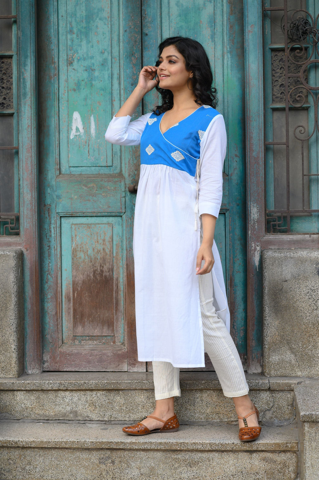 White Cotton Akaxhi Kurti