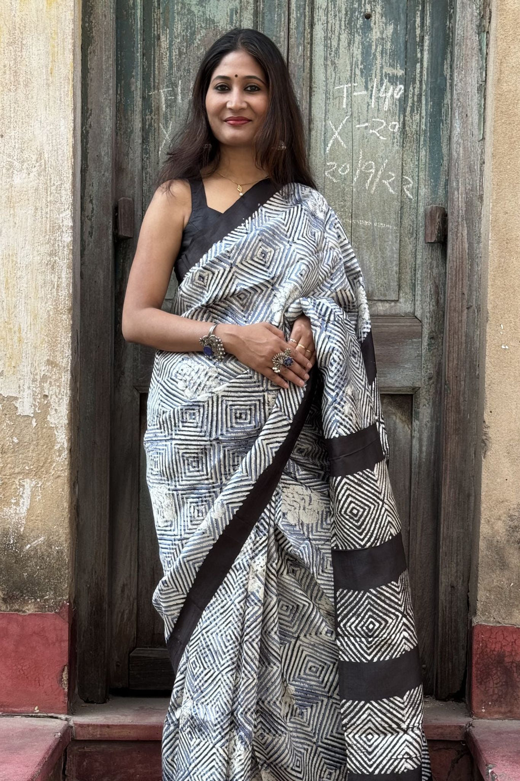 Handwoven Mulberry Silk Batik Saree with Geometric Pattern