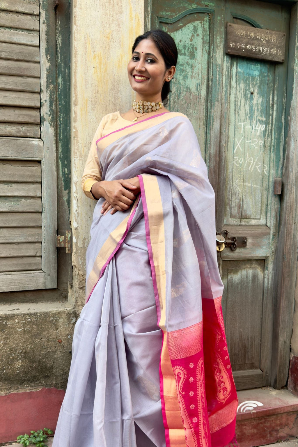 Mauve Cotton Silk Handwoven Saree with Pink Pallu