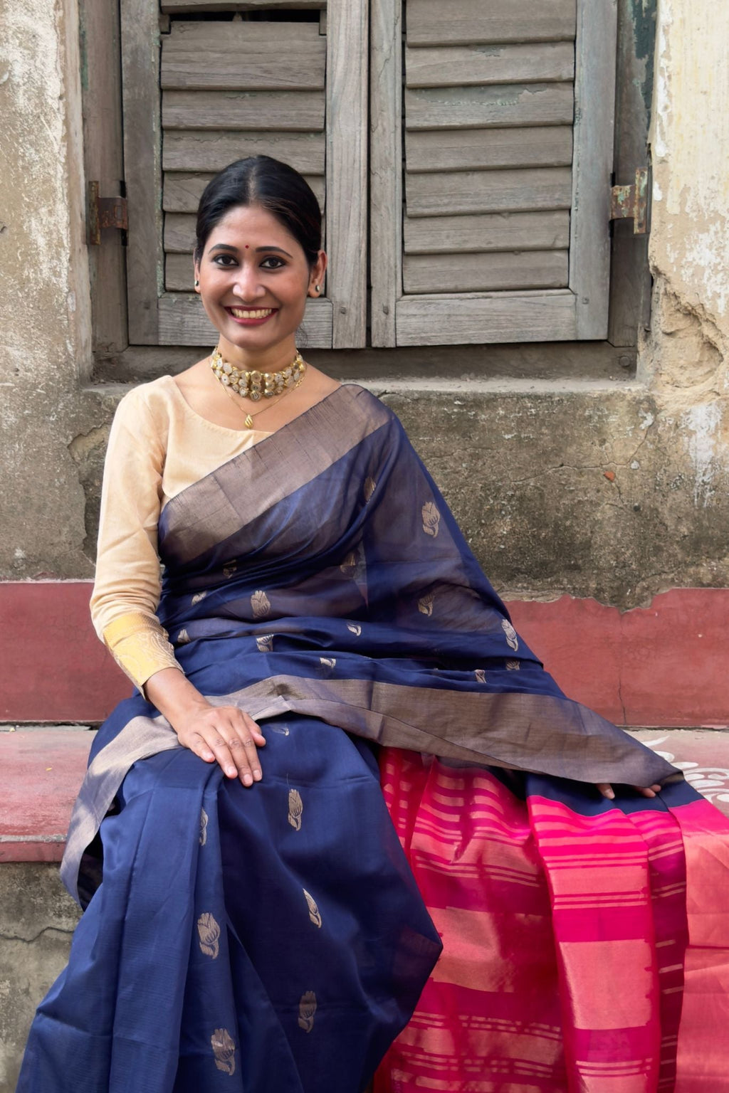 Blue Cotton Silk Handwoven Saree with Pink Pallu