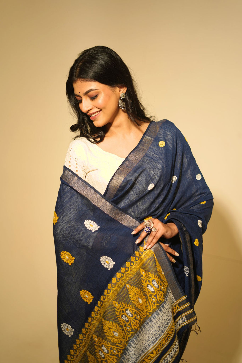 Elegant Assam cotton silk blend saree in blue