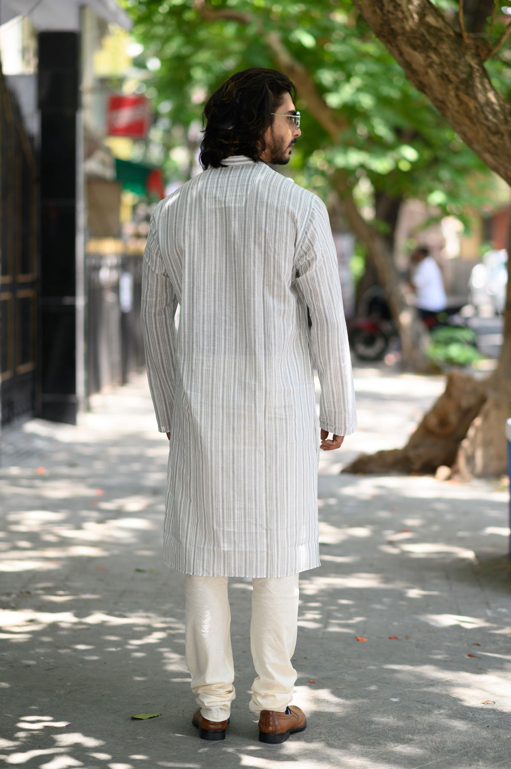 White Stripes Long Men's Kurta - NamegStore